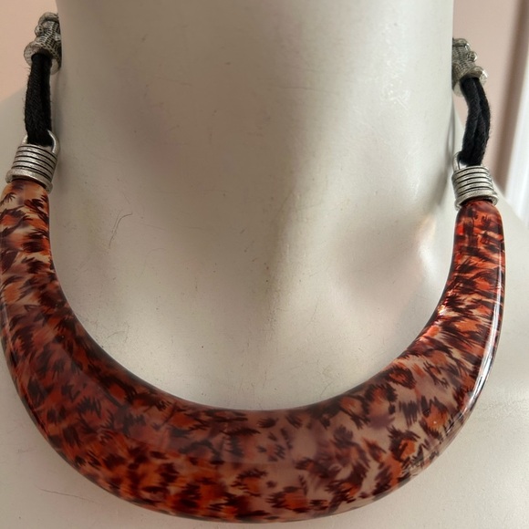 4/$50 Leopard print silver choker necklace 16 inches 🐆 - Picture 1 of 5